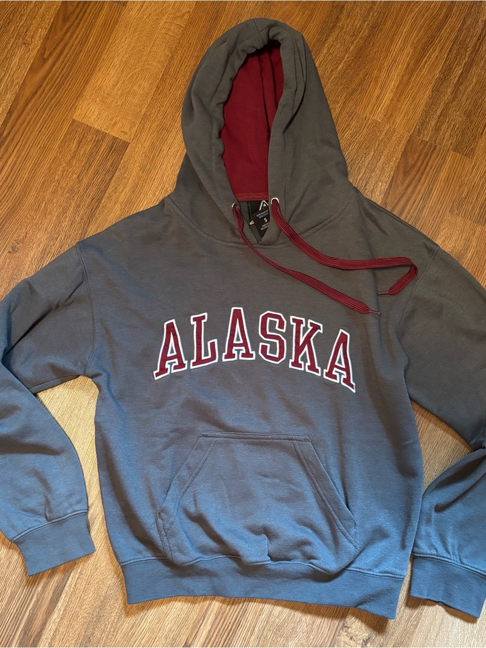 ALASKA Pullover Hoodie with Burgundy Lettering Size Small